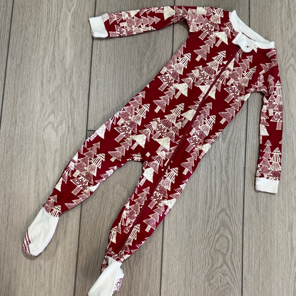 Burts Bees Baby Footie Christmas Holiday Pajamas Size 18M Christmas Tree organic